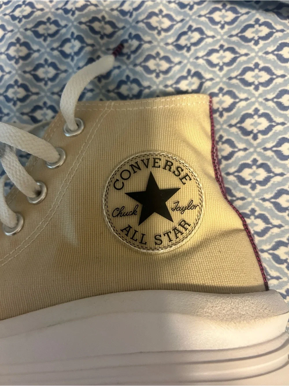 Converse Platform High Top Sneakers in Beige and pink- Excellent condition